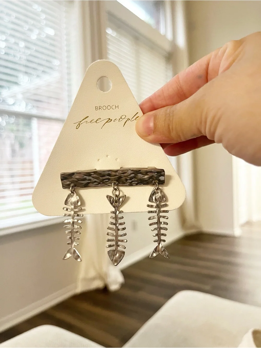Free People Fish Outta Water Silver Tone Nautical Dangle Fishbone‎ Pin NEW